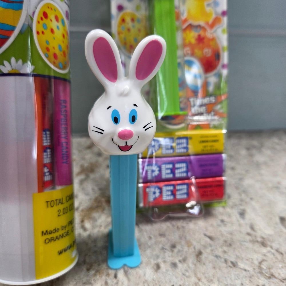 NEW SEALED PEZ Easter Bunny Rabbit Duck Candy Dispenser Gift Set New - Picture 2 of 6